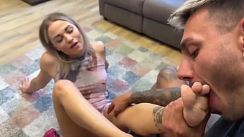 Amanti dei piedini retwitta per altri video così goran abramovic #feet #feetworshi̇p #feetfetısh #footfetısh