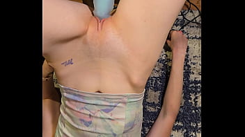 Machine fucked wife squirts all over herself