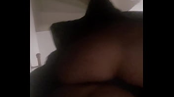 Alors comme ça on regarde sous les jupes des dames c ́est pas joli