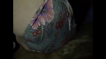 Hoe with nice cheeks