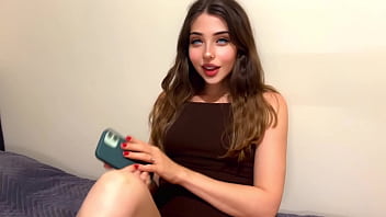 Tengo que dejar de follar con mi compañero de trabajo siempre me llena mi coño de semen