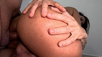 A milf estrea já fazendo uma dp dandara moraes