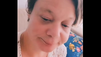 Elle a pas de culotte et oui j'aime me balader sans culotte le vent frais qui