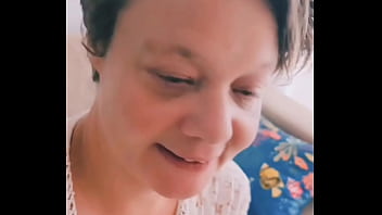 Elle a pas de culotte et oui j'aime me balader sans culotte le vent frais qui