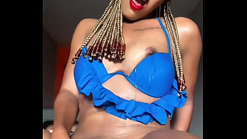 Milf solo dildo pussy play