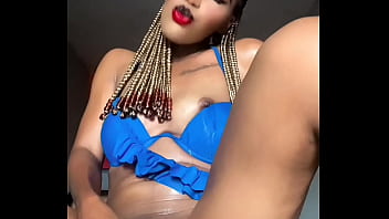 Milf solo dildo pussy play