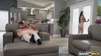 Cubbi seduces her step bro