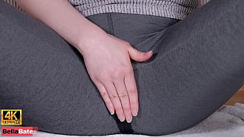 Bella's yoga pants get wet