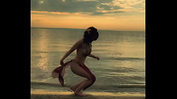 Princess leia is waiting for you on the beach