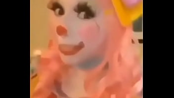 Que le dijo una dona glaciada a otra que no lo esta