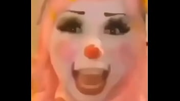 Que le dijo una dona glaciada a otra que no lo esta