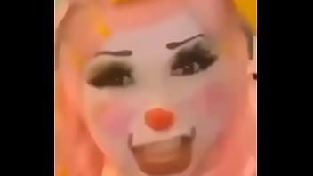 Que le dijo una dona glaciada a otra que no lo esta