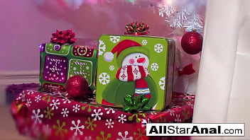 Hot slut gets ass fucked hard by a toy