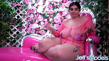 Chubby babe with huge boobs rose d kush rides her favorite dildo