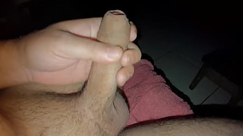 Batendo uma punheta Batendo uma punheta