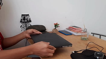 Mature woman had anal sex with a computer technician