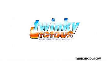 Young Stud Jerking Off Solo thumbnail