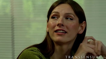 Una Mamada Gratis Para Mi Compañero De Trabajo thumbnail