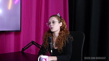 Ruiva gostosa tem a buceta chupada ficando molhando depois de dizer que quer voltar a focar mais nos conteúdos pornô dracarys