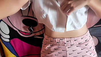 ¡estoy tan caliente por esta mesa ¡orgasmo intenso porno gratis de frotamiento de coño