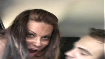 Victoria valentino is a big tit slut with model looks tyhat loves to fuck