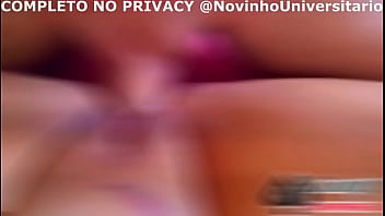 Novinho fudendo a bumbumgigante