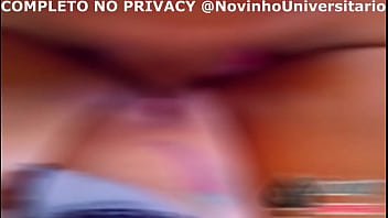 Novinho fudendo a bumbumgigante