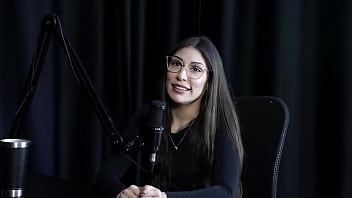 Veja a entrevista safada e cheia de putaria com a melina khalifa no porn cast brazil parte 1 watch sheer red