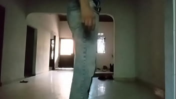 Una deliciosa meada con mi pañal y pantalón puesto y de paso deliciosa pajita y doble orgssmo