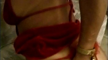 Una puta caliente y golosa