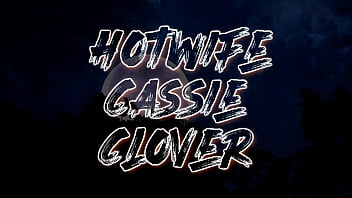 Chocolate babe destroyed by giant dick