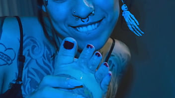 My toes are ready for some sucking action