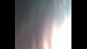 Fudendo a namorada no carro