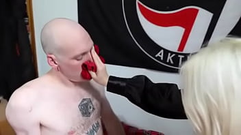 Face sitting panty sniffing