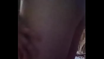 Изменяет мужу с бывшим жена