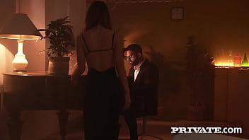 Don’t shoot the pianist fuck him instead