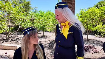 Lebende bordtoiletten stewardess mmfff gruppenpissen mit dirty tina und rosella extrem