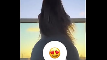 Gostosa dançando sensual