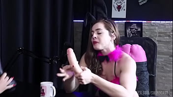 Ruiva gostosa faz boquete no brinquedinho evelyn zain