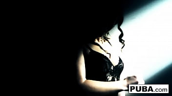 Brunette babe rubs herself