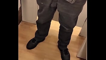 Ontem foi dia de arrumar o guarda roupa e dar aquela punhetadinha no provador é de lei confere lá no privacy tem 1 Ontem foi dia de arrumar o guarda roupa e dar aquela punhetadinha no provador é de lei confere lá no privacy tem 1
