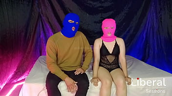 Mi esposa con un tercero yo solo disfruto viendo cuckold debut