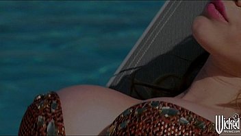 Sexy bikini clad wife kagney lynn karter sucks & fucks poolside