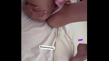 Que rico se la pasa con su puerquito se la chupa rico me imagino que es tu lengua en mi vagina