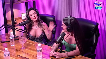 Ela recebeu uma massagem gostosa da taluane