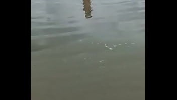 Me exibindo na praia com bikine bem pequeno