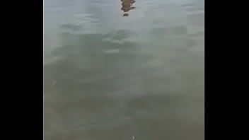 Me exibindo na praia com bikine bem pequeno