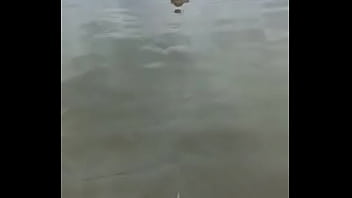 Me exibindo na praia com bikine bem pequeno