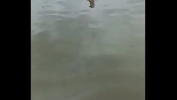 Me exibindo na praia com bikine bem pequeno