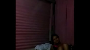 Se masturba para el novio